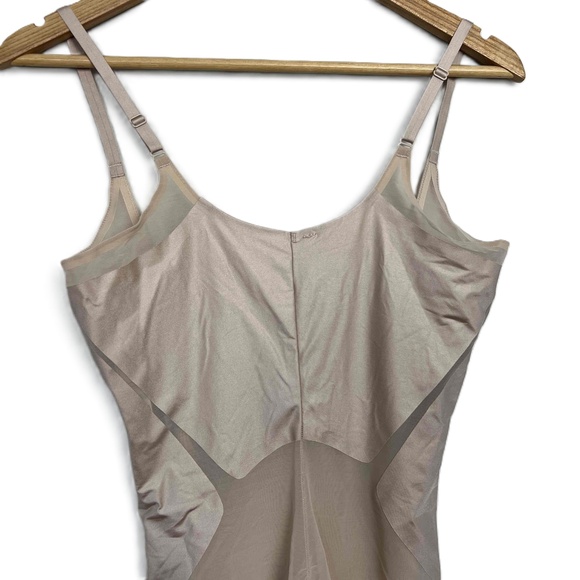 SPANX Haute Contour Open-Bust Mid-Thigh Shape BodySuit Sheer Beige Size Large - Picture 7 of 14